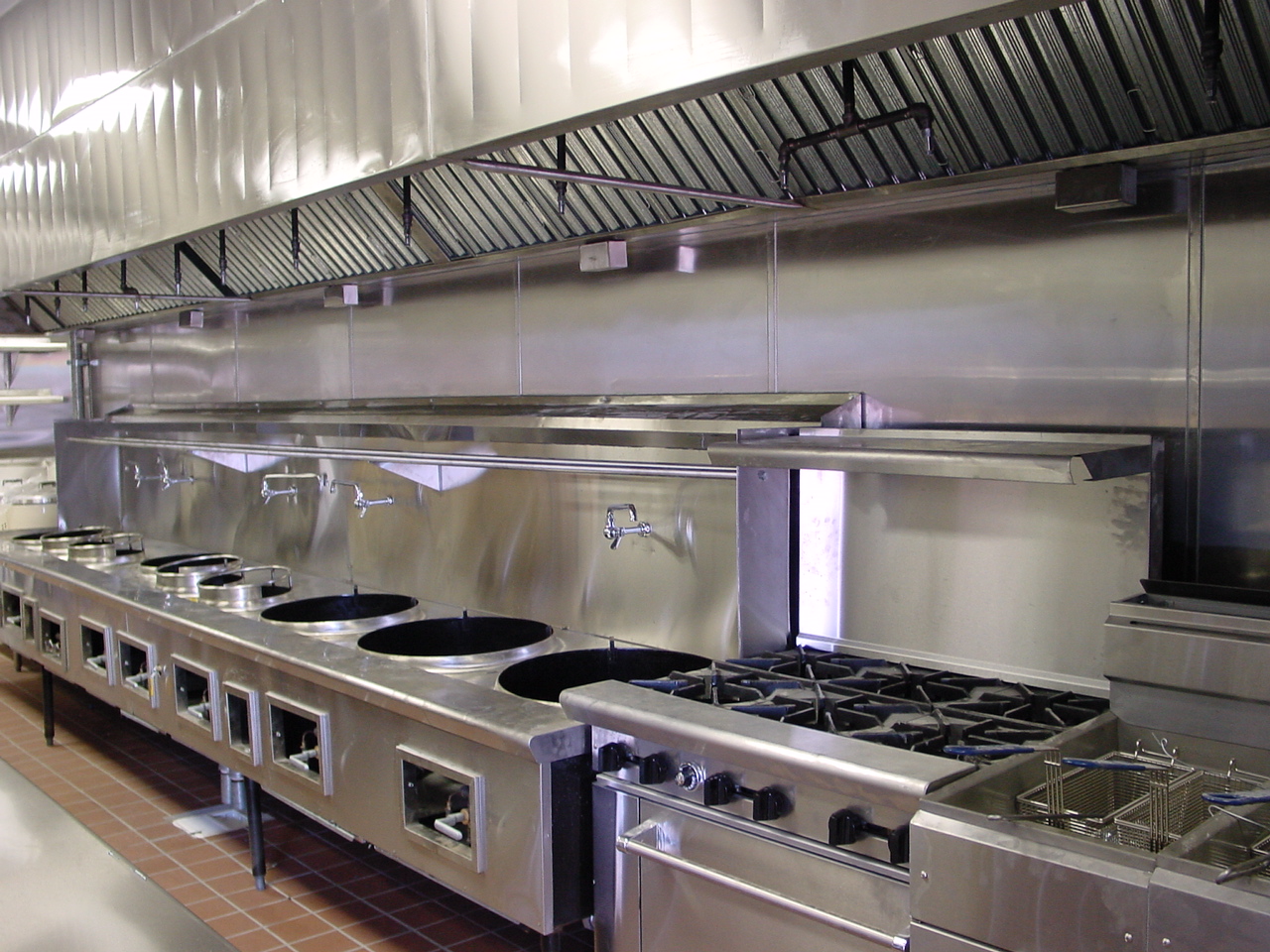 commercial kitchen vent hood design